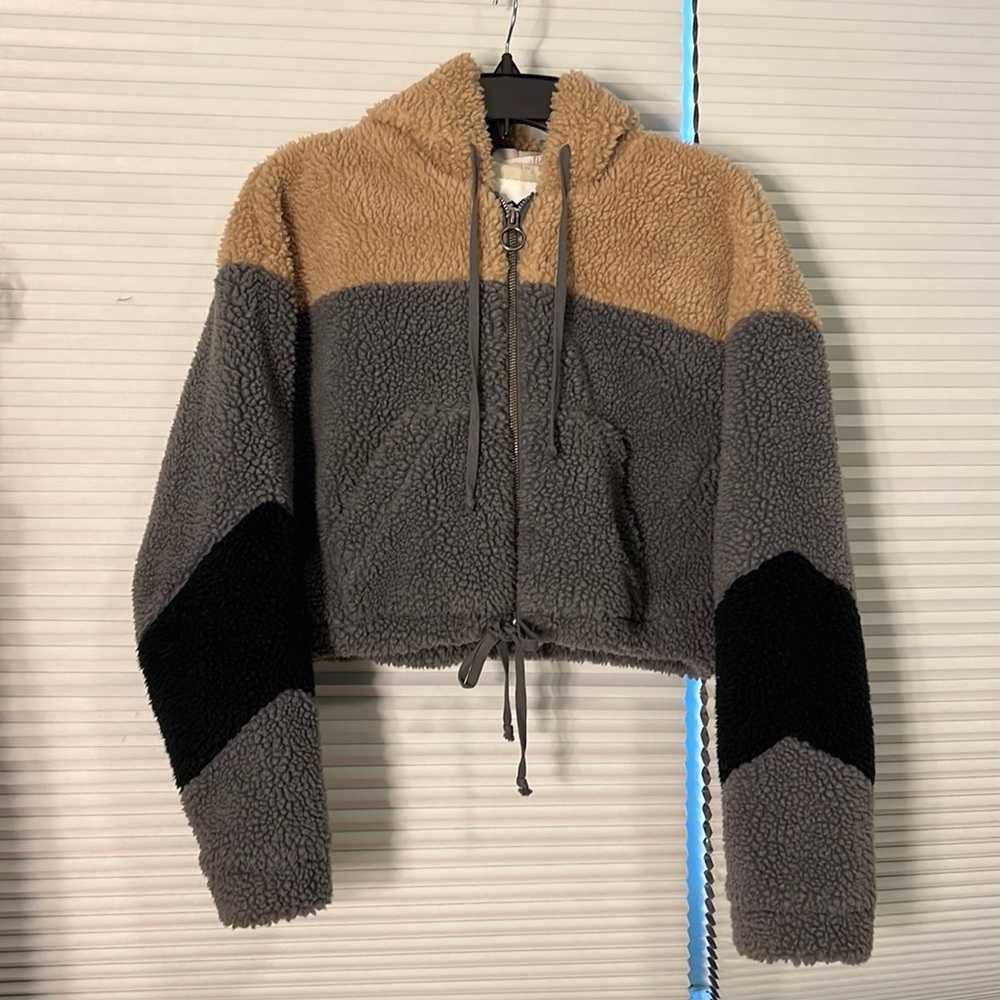 Hollister Cropped Sherpa Jacket